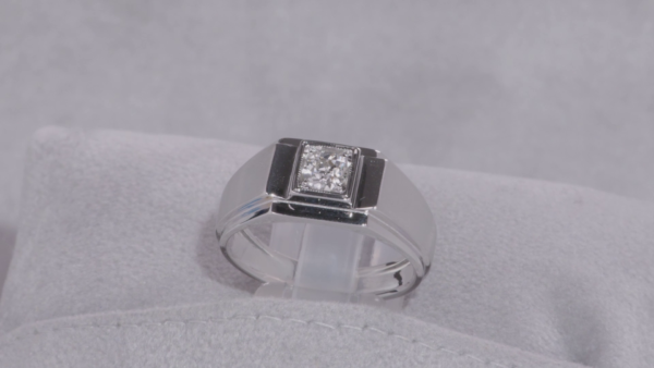 B-309 | Anello
