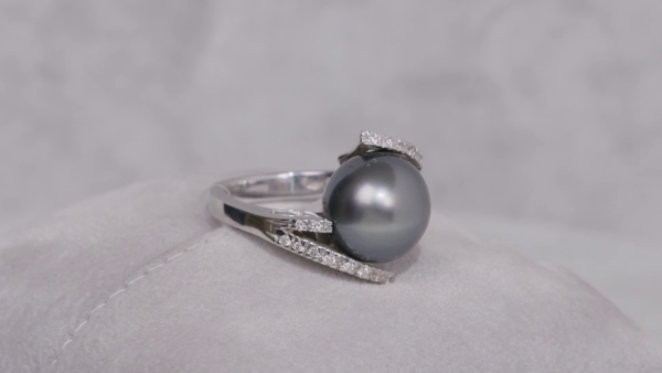 B-413 | Anello con Perle