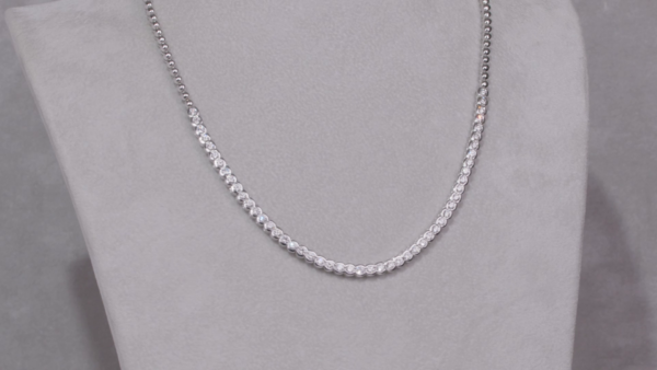 B-320 | Collier