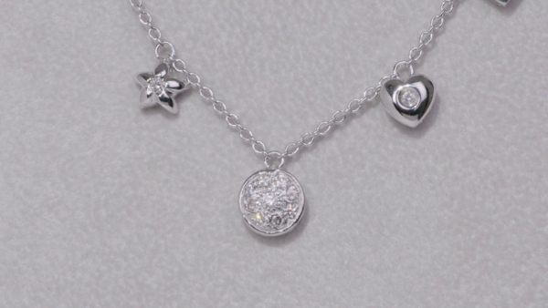 B-553 | Collier