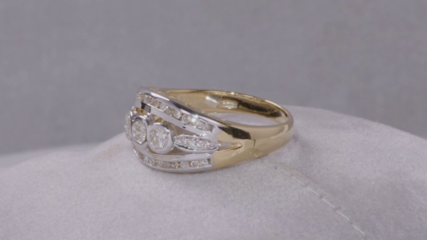 B-242 | Anello