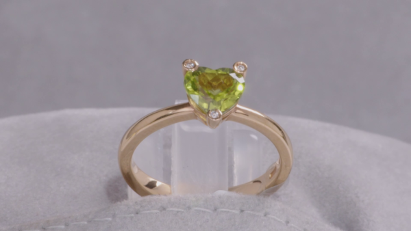 F-1117 | Anello Peridoto