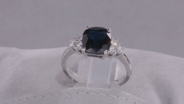D-396 | Anello Zaffiro