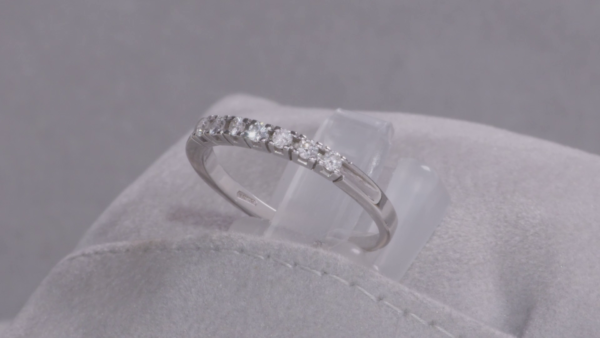 F-589 | Anello
