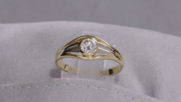 F-680 | Anello