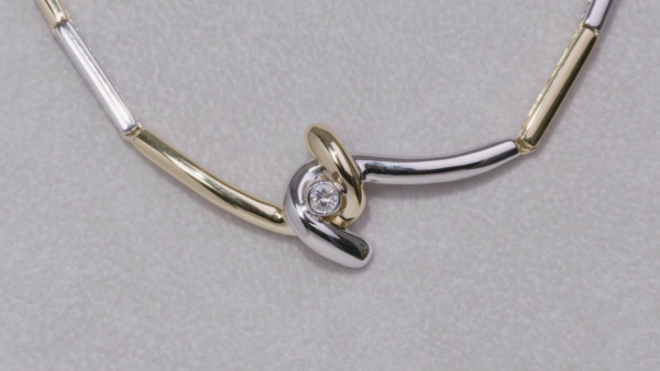 B-675 | Collier