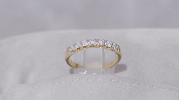 B-155 | Anello